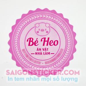 BÉ HEO